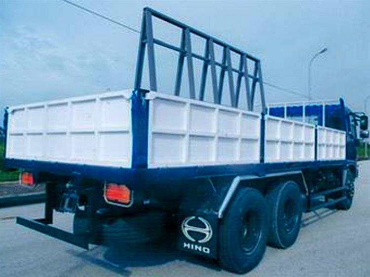 Xe tải Hino 15 tấn chở kính thùng dài 6,3m 1
